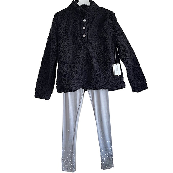 BEARPAW 2-piece Sherpa Pullover with Printed Legging - Picture 2 of 14